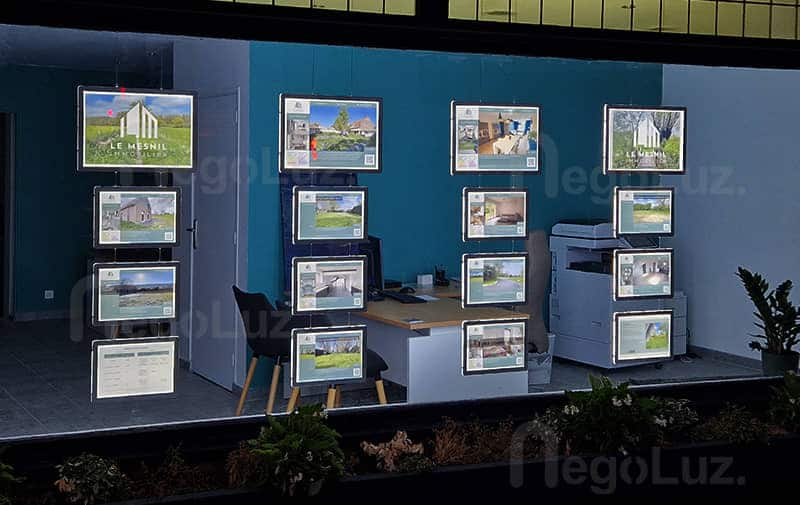 Estate Agent Enlightened Front Window - NegoLuz Australia Immobilier Affiche Vitrine